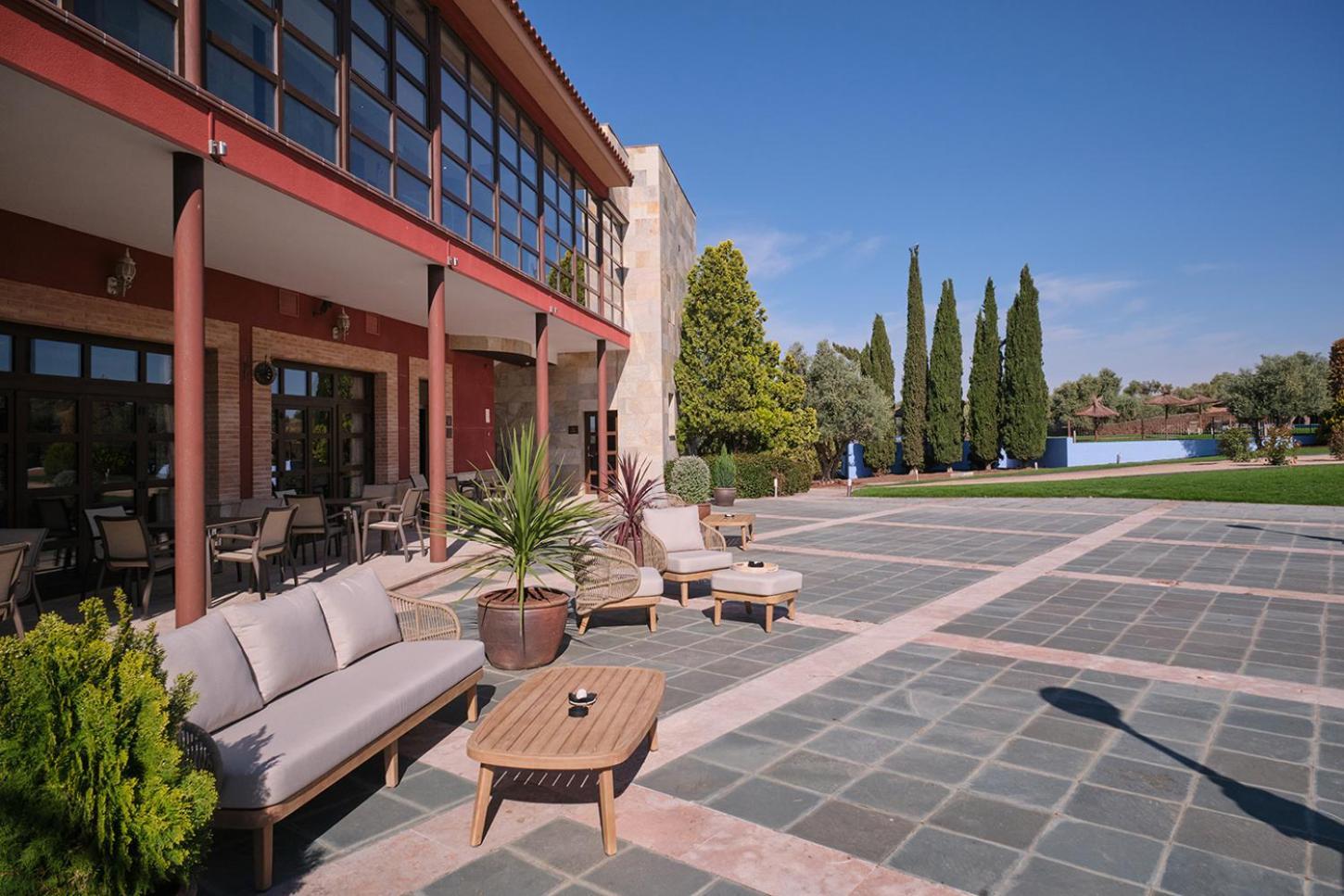 Hotel Spa Villa Nazules Chueca Exterior photo